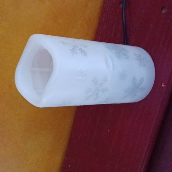 Christmas Ceiling Projector~4 Plates~Plugs in - Picture 4 of 8